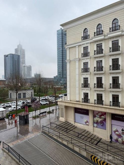 3-xonali kvartira, 105 m²