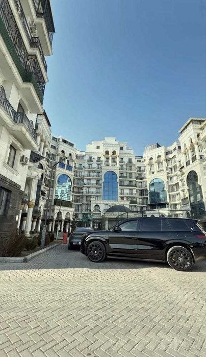 4-комнатная квартира, 200 м², Ташкент, Шайхантахурский район, на продажу
