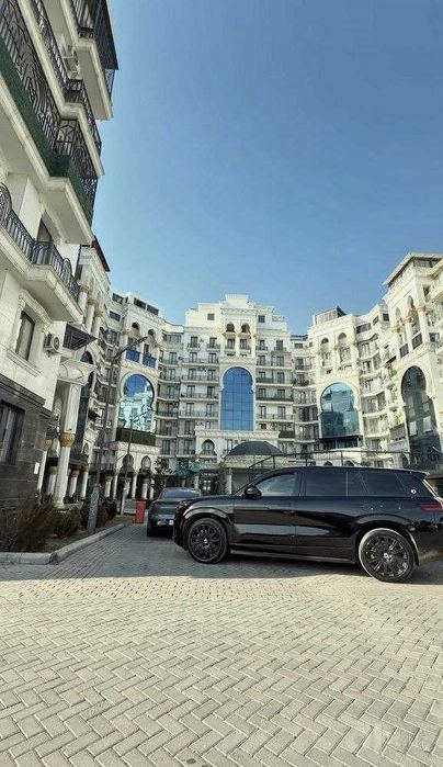 4-комнатная квартира, 200 м²