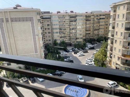 4-xonali kvartira, 160 m²