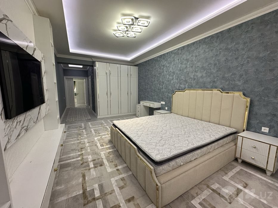 6-комнатная квартира, 171 м², Ташкент, Мирзо-Улугбекский район, на продажу
