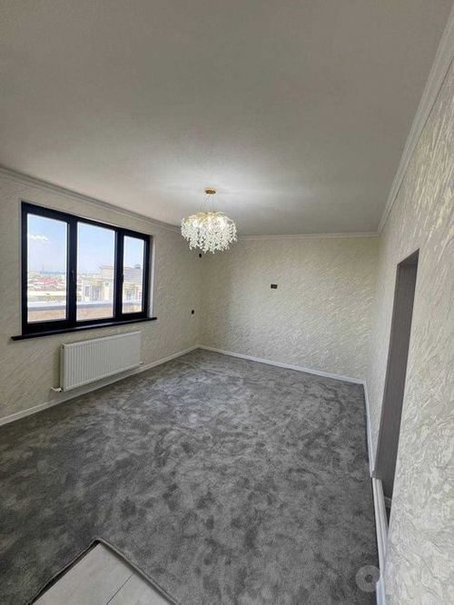 1-комнатная квартира, 72 м²