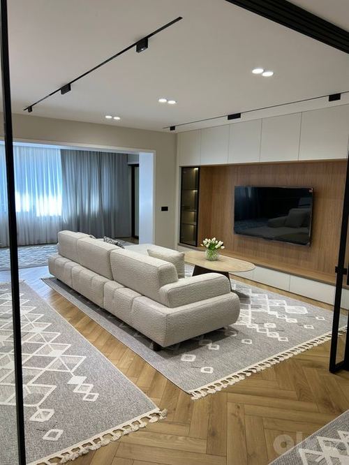4-xonali kvartira, 145 m²