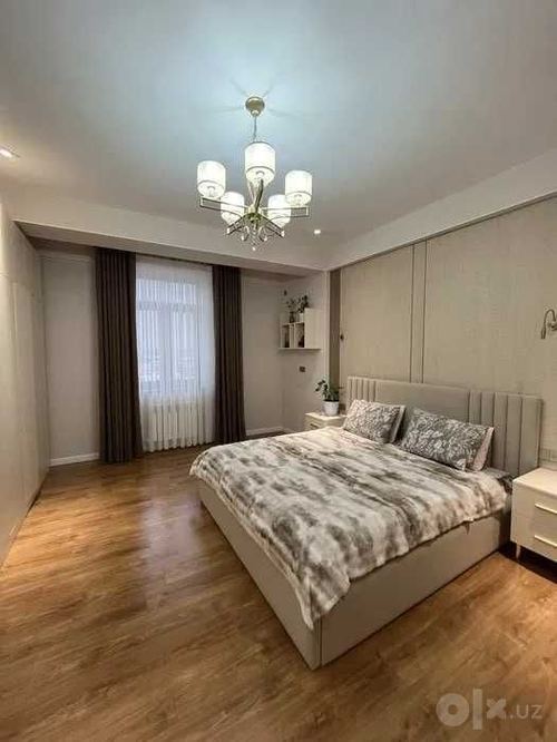 4-xonali kvartira, 132 m²