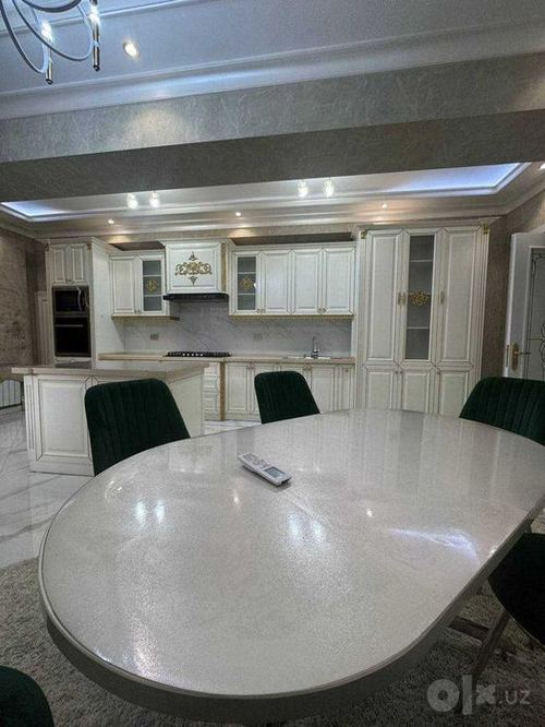 4-комнатная квартира, 212 м²