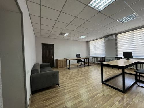 Сдаётся офис в аренду - 32 кв.м | Ofis ijaraga beriladi 32 kv.m