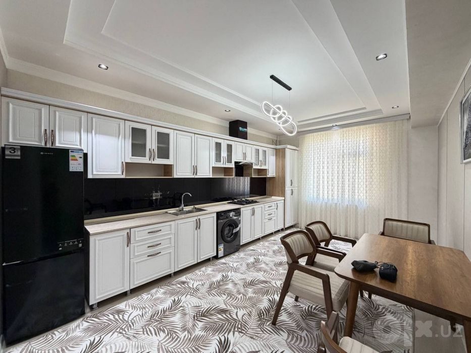 3-комнатная квартира, 101 м², Самарканд, на продажу