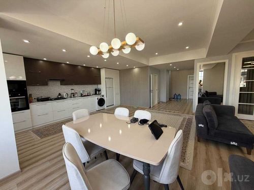 3-комнатная квартира, 130 м²