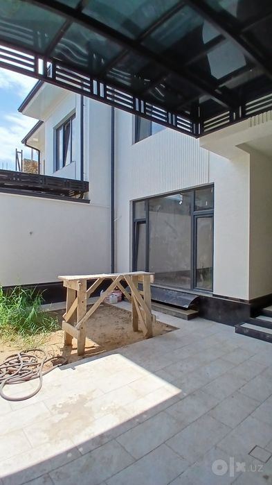 5-комнатный коттедж, 280 м²