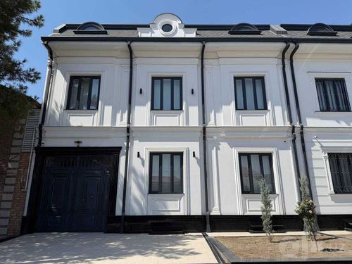 6-комнатный дом, 480 м²
