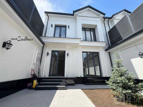 5-комнатный дом, 350 м²
