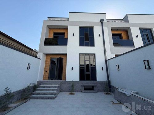 5-комнатный дом, 280 м²