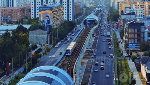 4-xonali kvartira, 70 m²