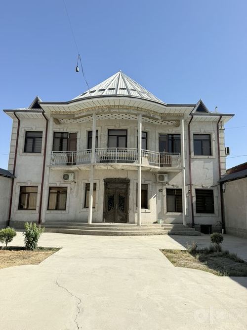 8-комнатный коттедж, 6500 м²