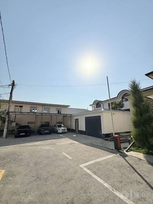 7-xonali uy, 450 m²