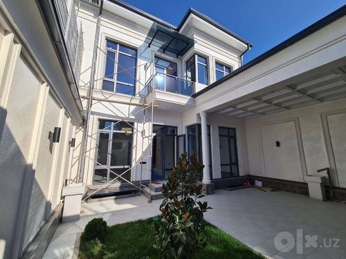 5-комнатный дом, 300 м²