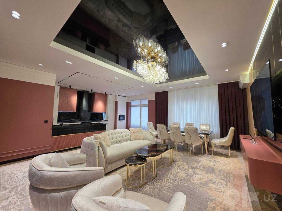4-комнатная квартира, 130 м², Ташкент, Яккасарайский район, на продажу