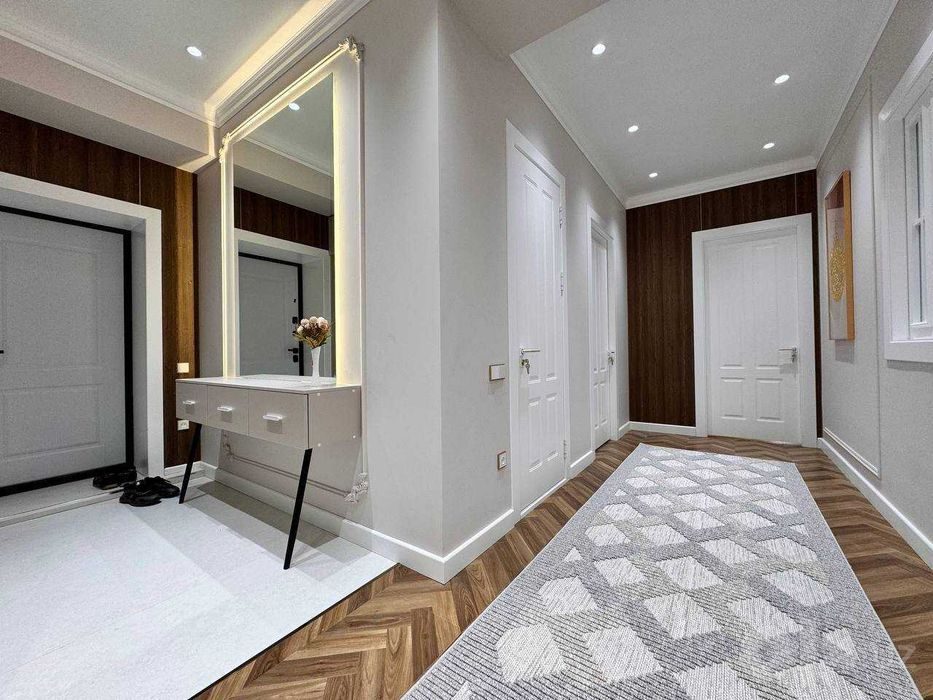 4-комнатная квартира, 115 м², Ташкент, Яккасарайский район, на продажу
