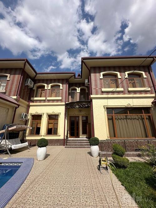 4-комнатный дом, 400 м²