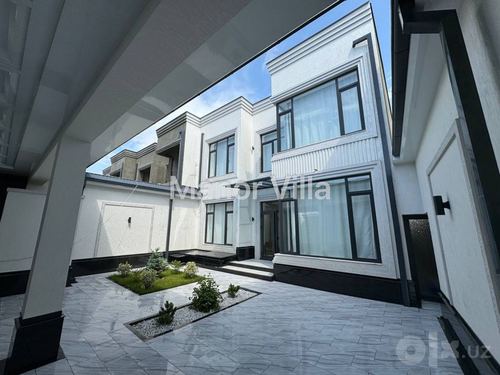 8-xonali uy, 345 m²