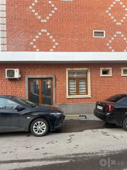 Полуподвал 1 этаж.