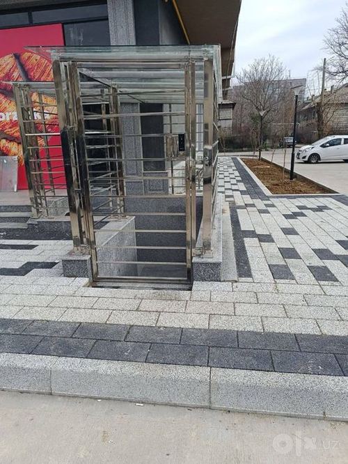 Продается помещение Ор-р: Олмос махалля 400м2