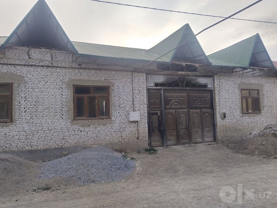 6-комнатный дом, 6 м², Навои, на продажу