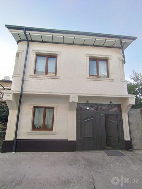 8-xonali kottej, 240 m²
