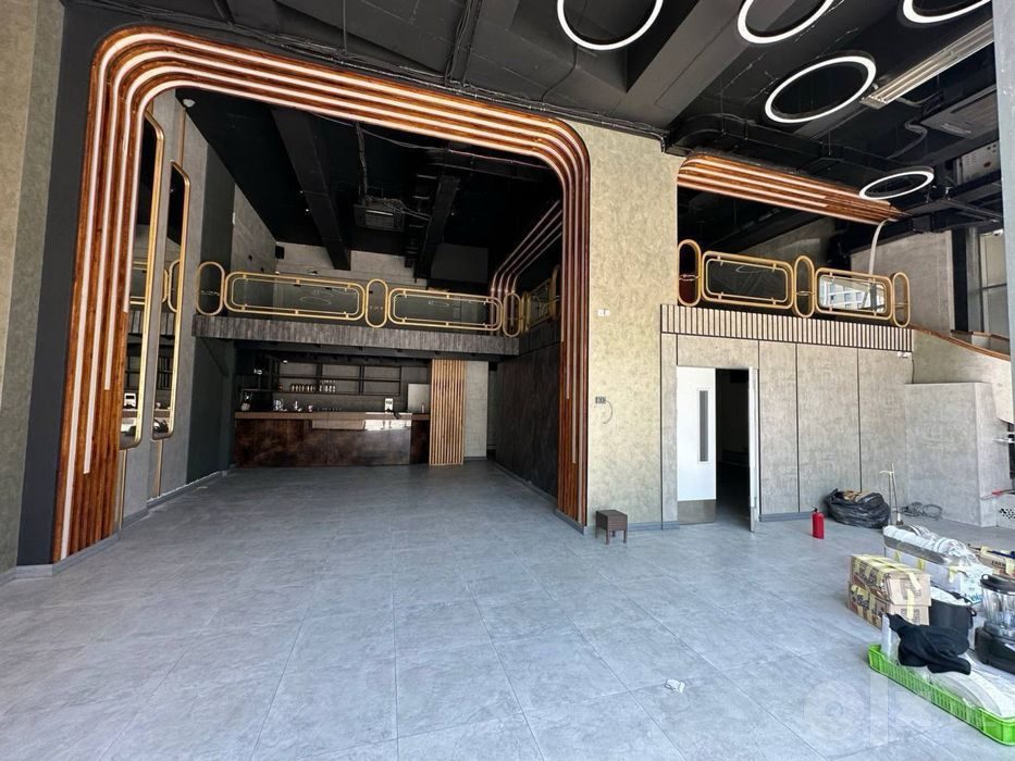 Нежилое помещение Akay City Ресторан,кафе,бутик Вдоль дороги.