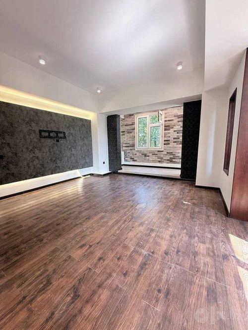 3-xonali kvartira, 68 m²