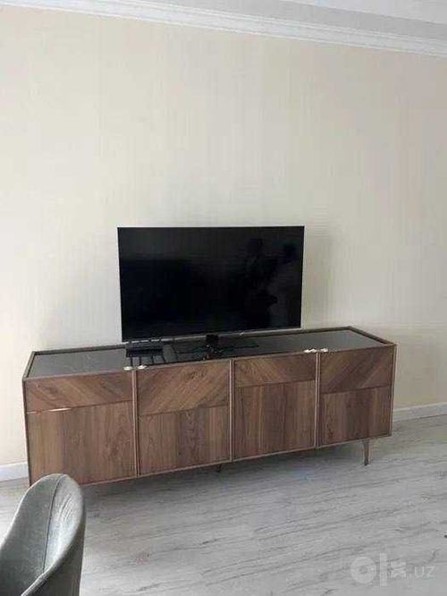 3-xonali kvartira, 82 m²