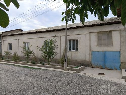 7-xonali uy, 550 m²