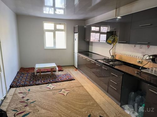 2-xonali kvartira, 80 m²