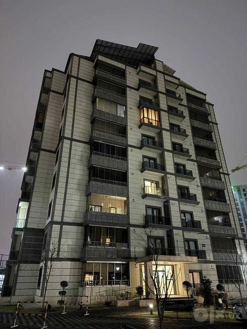 2-xonali kvartira, 72 m²