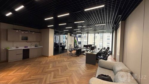 Продается офис Ор-р: Аэропорт 85м2