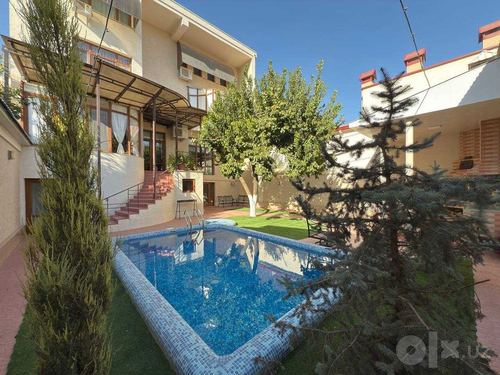 6-комнатный дом, 570 м²
