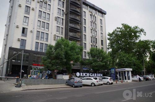 4-xonali kvartira, 131 m²