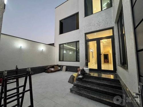 6-xonali kvartira, 140 m²