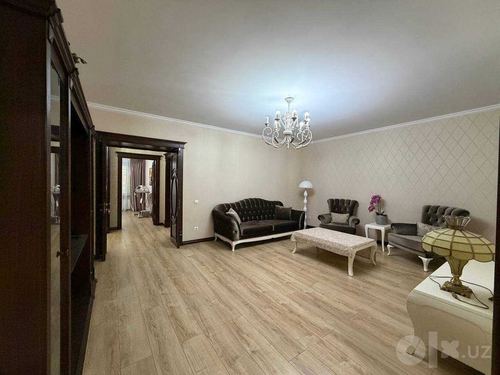 3-xonali kvartira, 100 m²