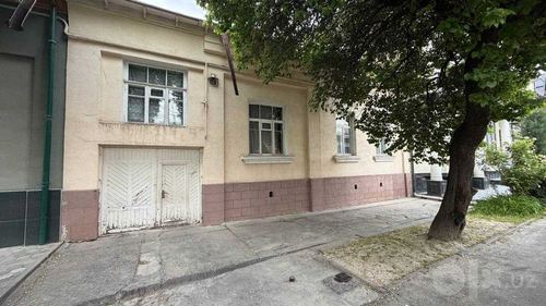 4-room house, 3.7 m²