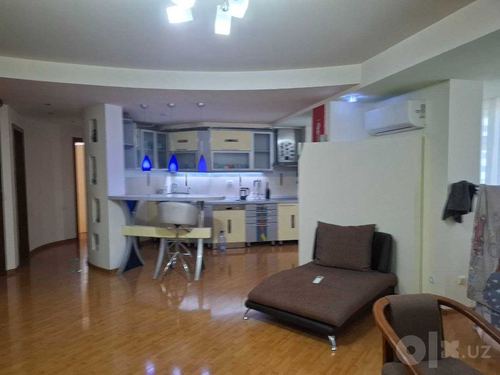3-xonali kvartira, 95 m²