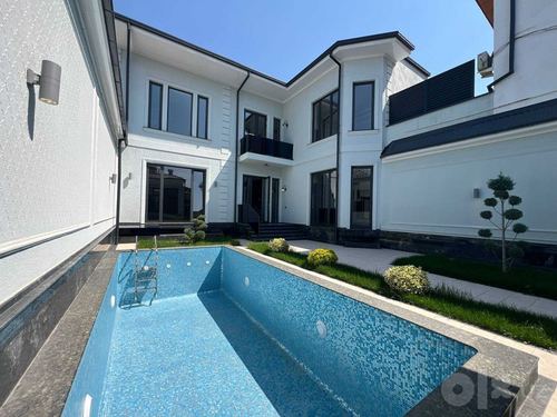 6-комнатный дом, 600 м²