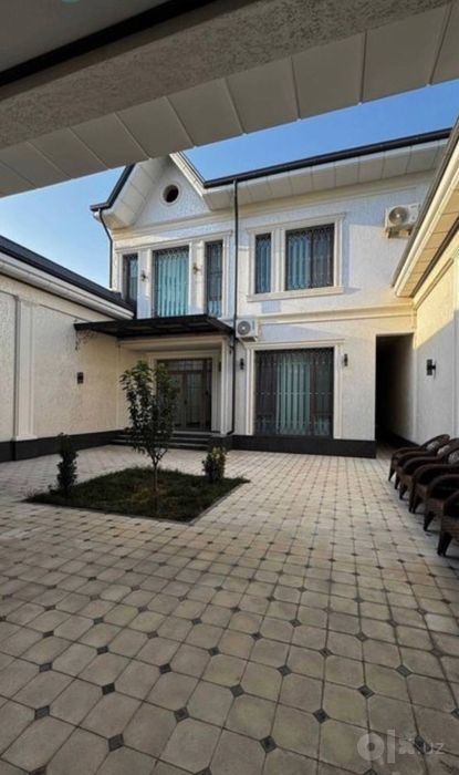 7-xonali uy, 362 m²