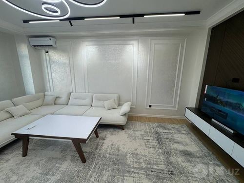 4-комнатная квартира, 130 м²
