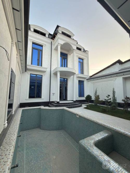 6-xonali uy, 400 m²