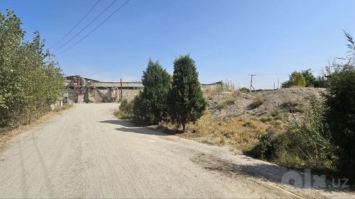 Нежелой под проезводства ЖБИ. В доль дороги. От Ттз 1км. Промзона 50
