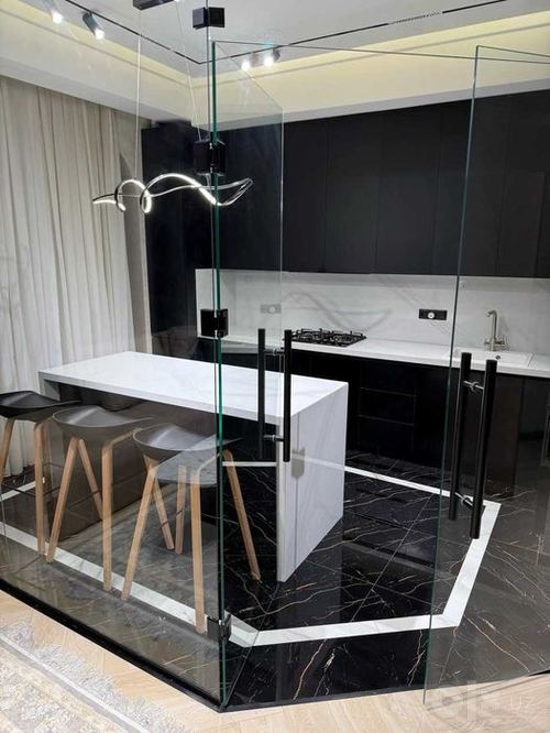4-xonali kvartira, 125 m²