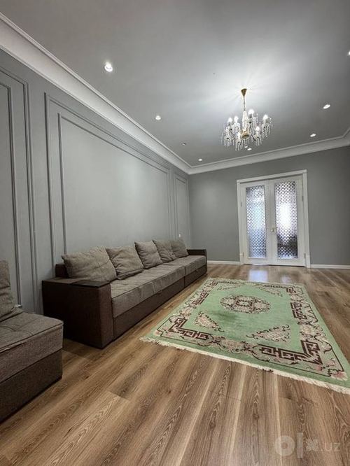 4-xonali kvartira, 130 m²