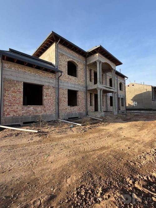8-xonali uy, 600 m²