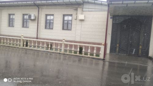 8-xonali uy qismi, 650 m²